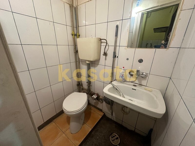 Garsoniera de vanzare, 23 mp, etaj 2/4, ideala pentru renovare